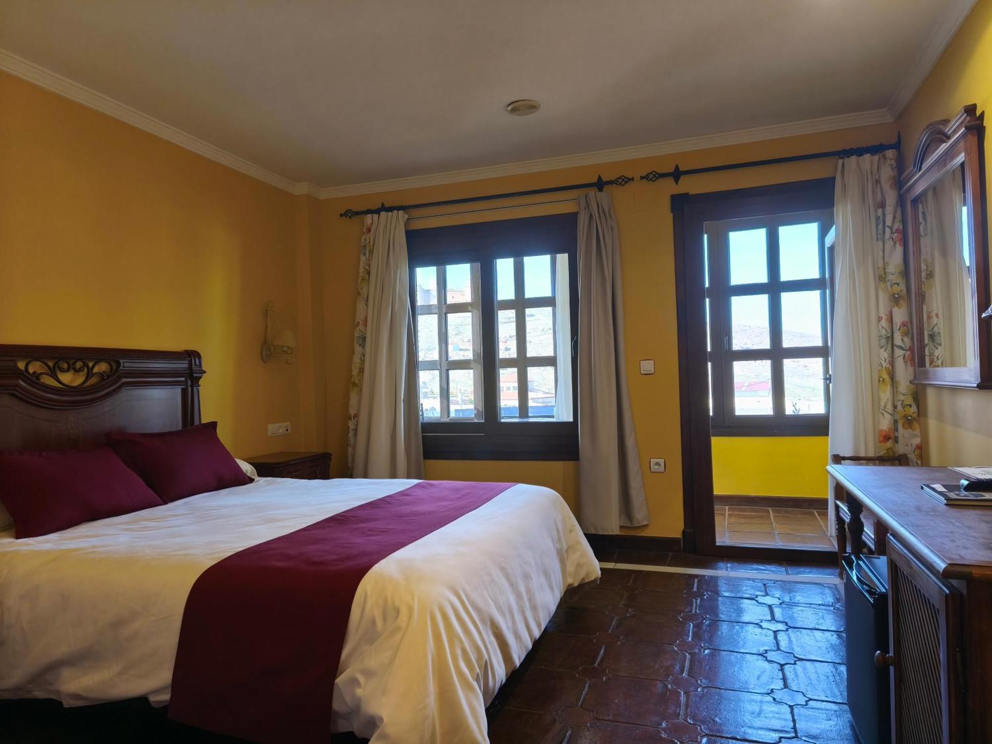 Hospederia Del Zenete Hotell La Calahorra Exteriör bild