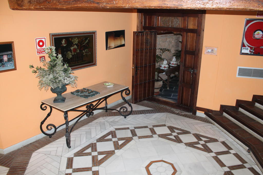 Hospederia Del Zenete Hotell La Calahorra Exteriör bild